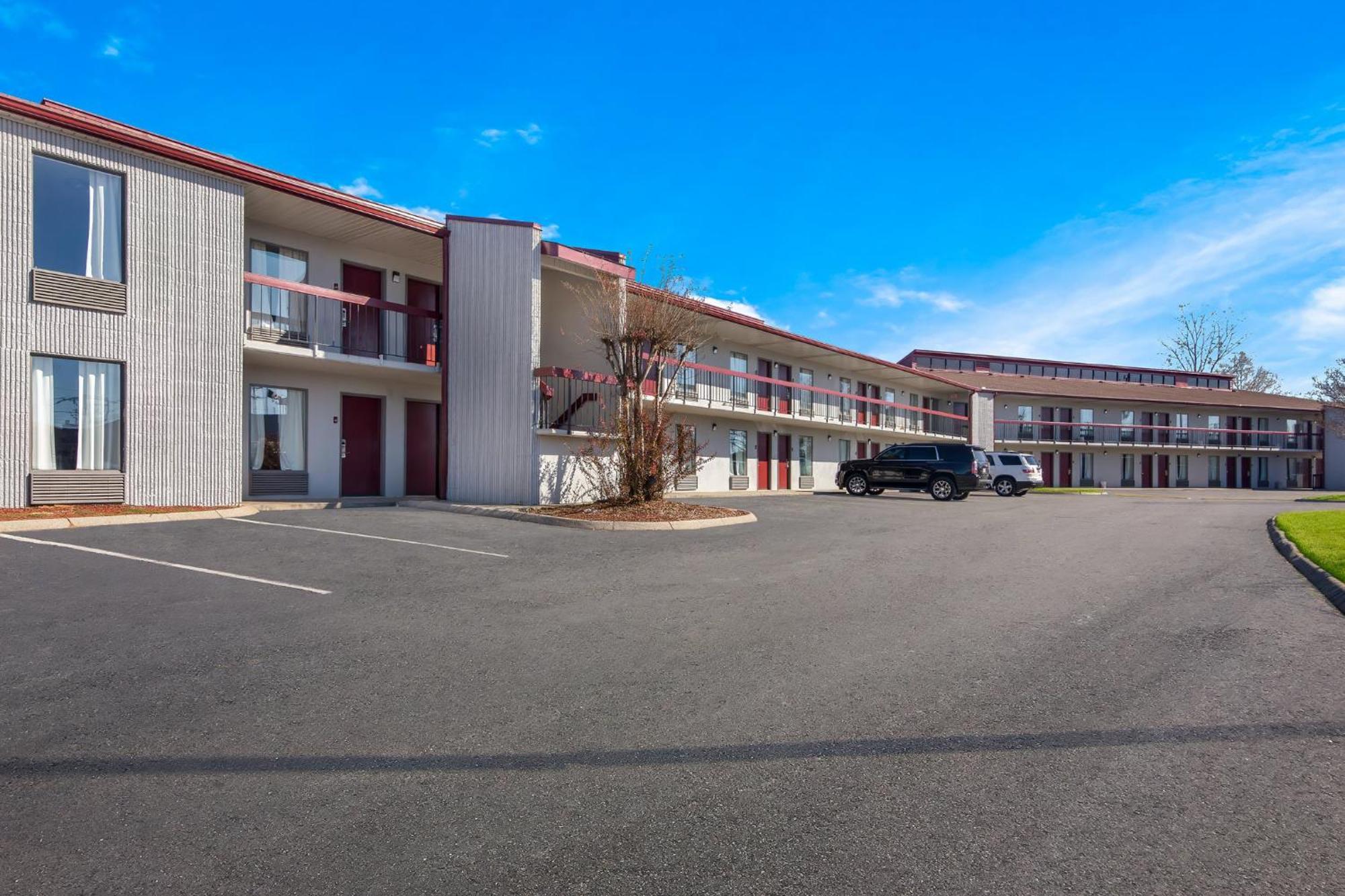 Red Roof Inn & Suites Monroe, Nc מראה חיצוני תמונה